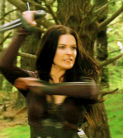 kahlan amnell fighting